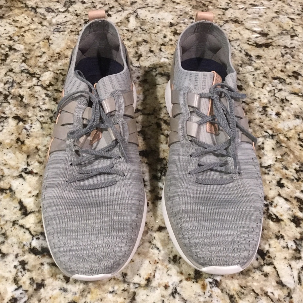 Cole Haan Grand Motion size 8.5 sneakers